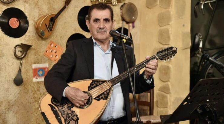 Μιχάλης Χατζήμιχαηλ για κορωνοϊό: "Ταλαιπωρήθηκα πάρα πολύ. Δυσκολευόμουν να μιλήσω στο τηλέφωνο"