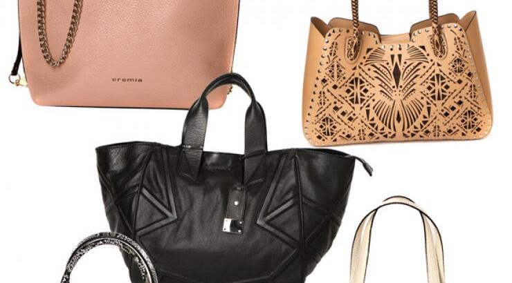 Στα καταστήματα COSTAS THEODOROU