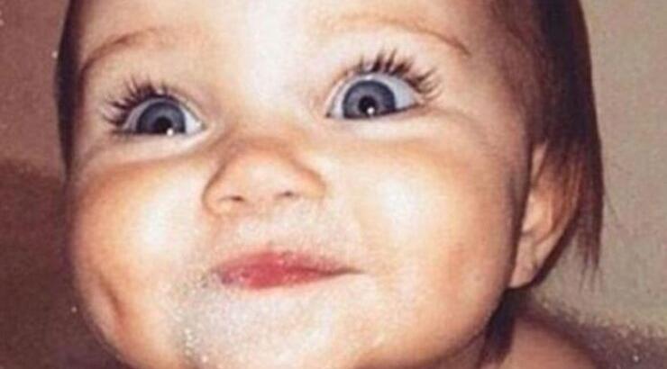 Ποια διάσημη είναι το κοριτσάκι στη φωτογραφία που έγινε viral στα social media;