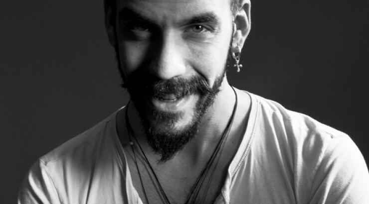 Το ακούσαμε κι αυτό! Ο Μουζουράκης ήταν παίκτης του "The Voice" [βίντεο]