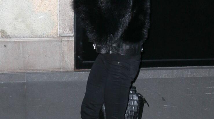 Γιατί κρύβεται η Naomi Campbell; [φωτογραφίες]