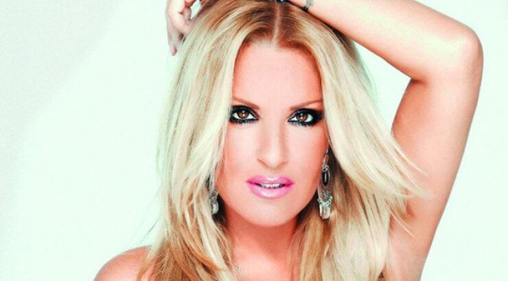 Η Ναταλία Γερμανού κρεμάστηκε ανάποδα και κοκκίνησε [εικόνα]