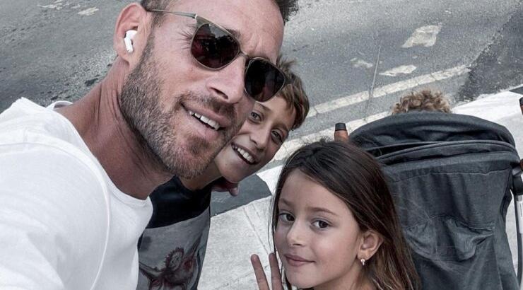 Νεκτάριος Αλεξάνδρου: Η γλυκιά αφορμή για να του αφήσει σημείωμα η κόρη του, Αριάδνη [εικόνα]