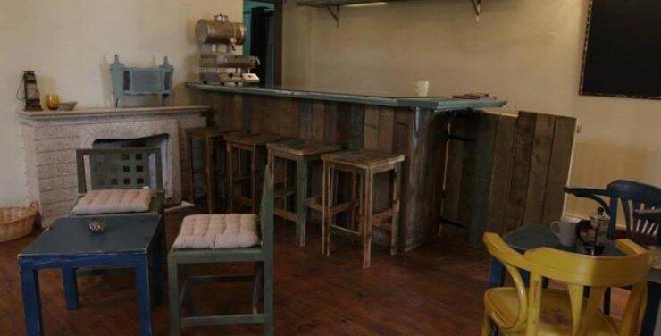 Alma Libre: Νέο καφενεδάκι στον Άγιο Δομέτιο