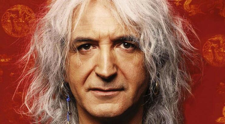 Δύσκολες ώρες για τον Νίκο Καρβέλα