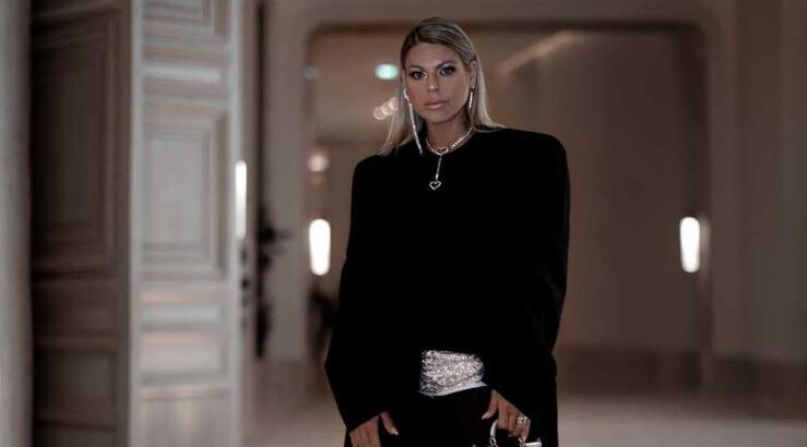 Ντία Αρίστου: Με την οικονομική φιλική προς το περιβάλλον τσάντα Miu Miu