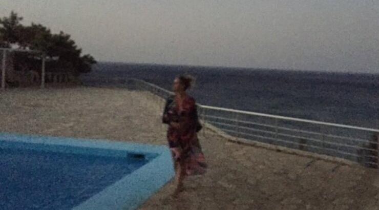 Συγκλονίζει γνωστή Ελληνίδα ηθοποιός για την κακοποιητική σχέση που είχε: “Μου έδιναν χάπια”