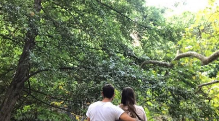 Η λεπτομέρεια από την πρόταση γάμου επώνυμου Κύπριου στη σύντροφό του!