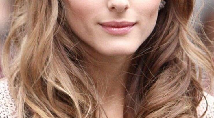 Είσαι ξανθιά; Μάθε ποια χρώματα σε κολακεύουν