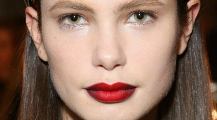 Έτσι θα κάνεις ombre στα χείλη