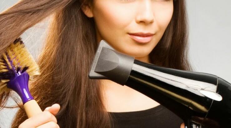 Γνωρίστε τους τύπους βούρτσας και επιλέξτε την κατάλληλη για τα μαλλιά σας