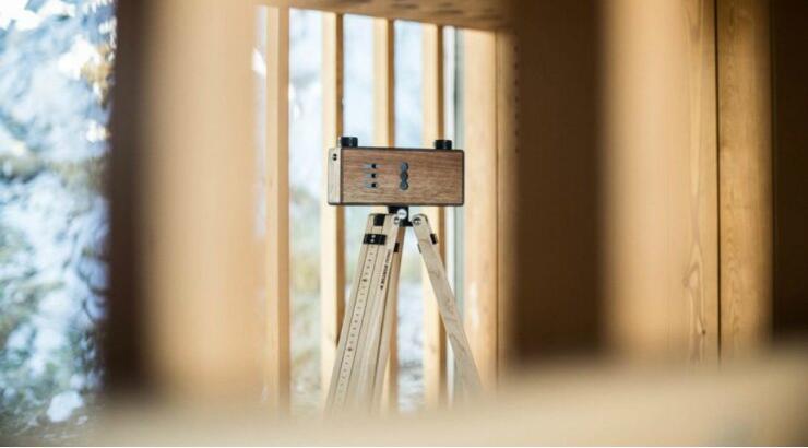 Ξύλινη φωτογραφική χωρίς φακό, χωρίς καθρέπτη και χωρίς μπαταρίες!