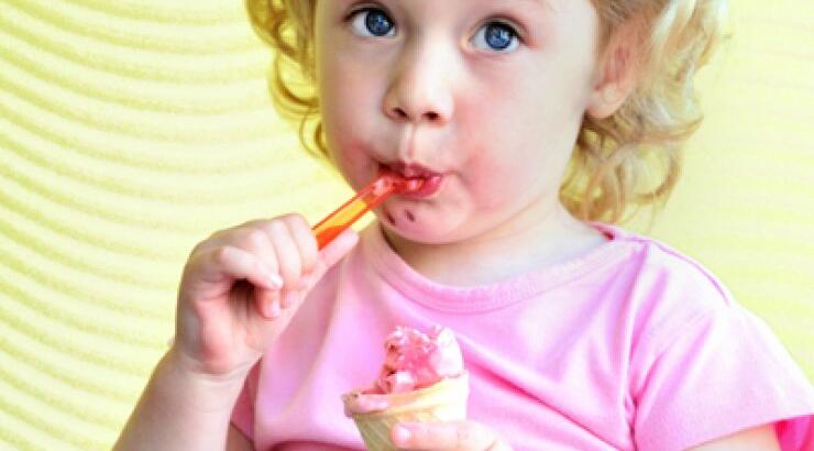 Να του δίνω γλυκά; 