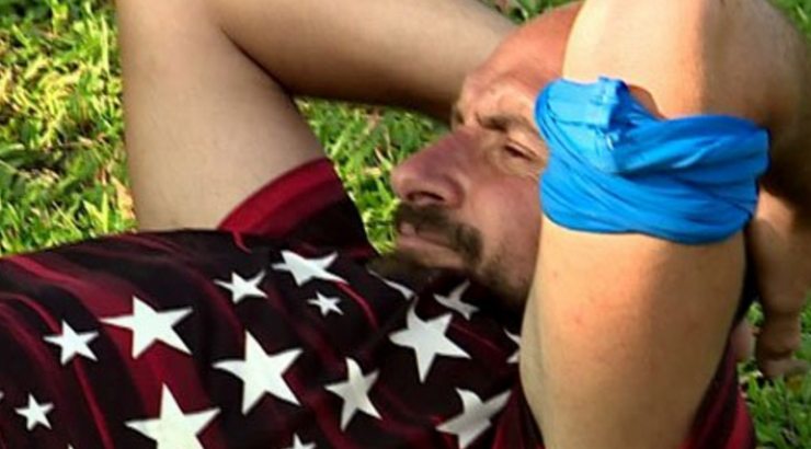 Σοκαριστικό βίντεο! Έδειραν τον Πάνο Αργιανίδη από τους μαχητές!