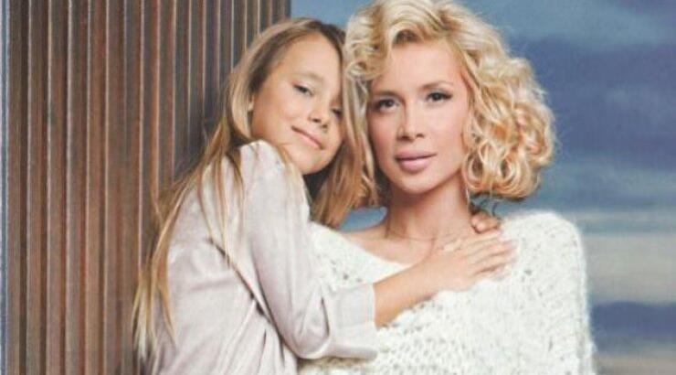 Η κόρη της Πάολα χορεύει στην πίστα μαζί με την μαμά της! [video]