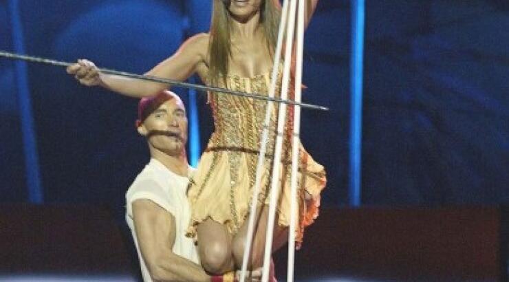 Βόμβα για το «My number one»