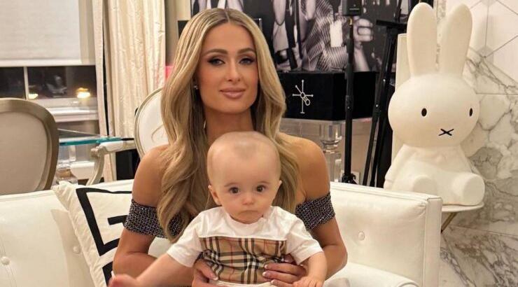 Paris Hilton: Απάντησε στα αρνητικά σχόλια για το μέγεθος του κεφαλιού του γιου της 