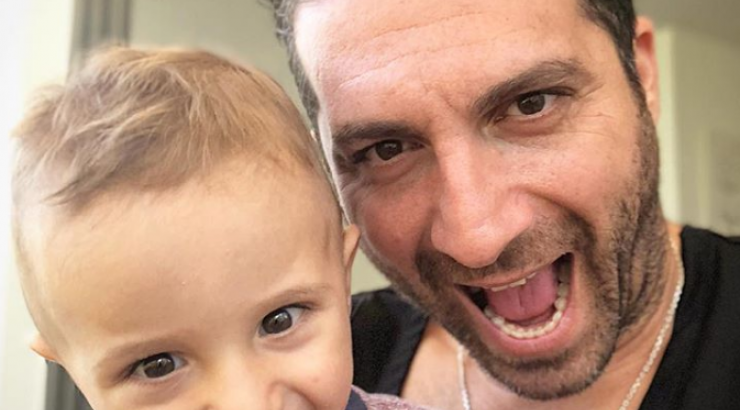 Κυριάκος Πελεκάνος: Δεν θα πιστεύετε πως έκανε την κουζίνα του σπιτιού ο γιος του!