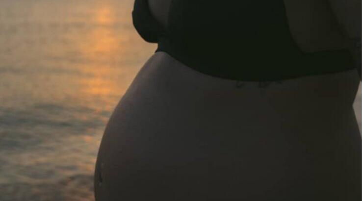 Και άλλη εγκυμοσύνη στην ελληνική showbiz