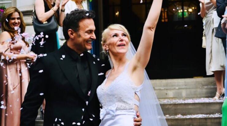 Γνωστός Έλληνας παντρεύτηκε σε Βασιλικό ανάκτορο του Λονδίνου [εικόνες]