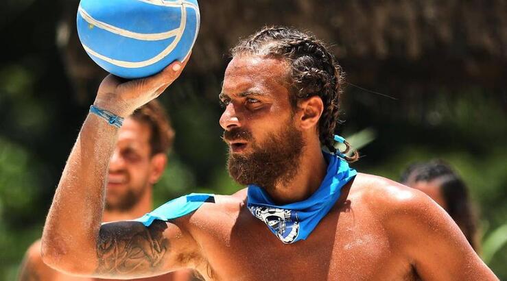 Μάριος Πρίαμος: Έξαλλος με τις υποψηφιότητες των “Μαχητών” και των “Διασήμων” [εικόνες]