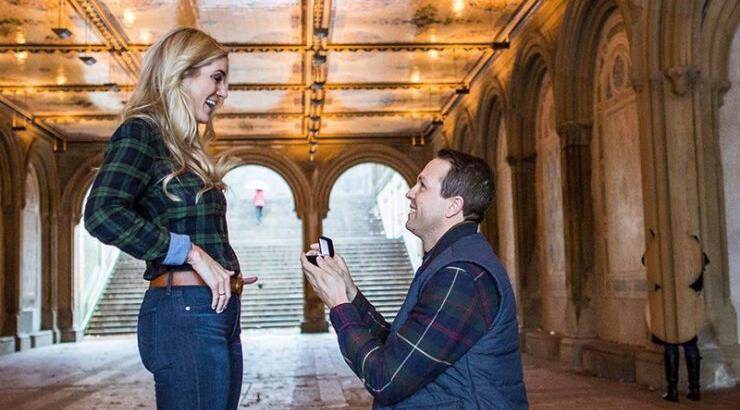  Ο φωτογράφος της αγάπης: Ο άνθρωπος που παραμονεύει σε πάρκα και απαθανατίζει προτάσεις γάμου [εικόνες] 