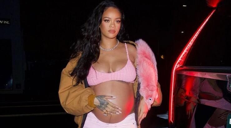 Η Rihanna έγινε μανούλα!