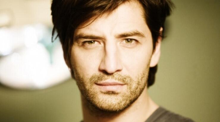 Ο Σάκης Ρουβάς σε μια μοναδική συναυλία στο Breeze! 