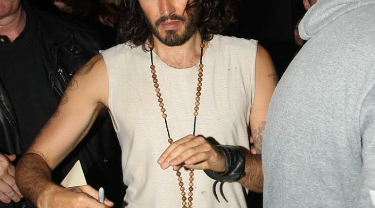 Russel Brand: «Είχα εννέα οργασμούς σε ένα απόγευμα»