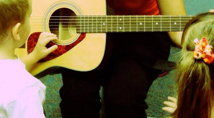 Μουσική και παιχνίδι... με τα παιδιά μας