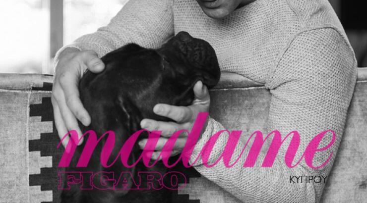 Σάκης Ρουβάς: Δείτε τον να φωτογραφίζεται για πρώτη φορά με το σκύλο της οικογένειας Μάγια [εικόνα]  