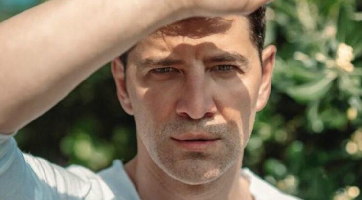 Σε ποιον επώνυμο Έλληνα ζήτησε δημόσια συγγνώμη ο Σάκης Ρουβάς και γιατί;