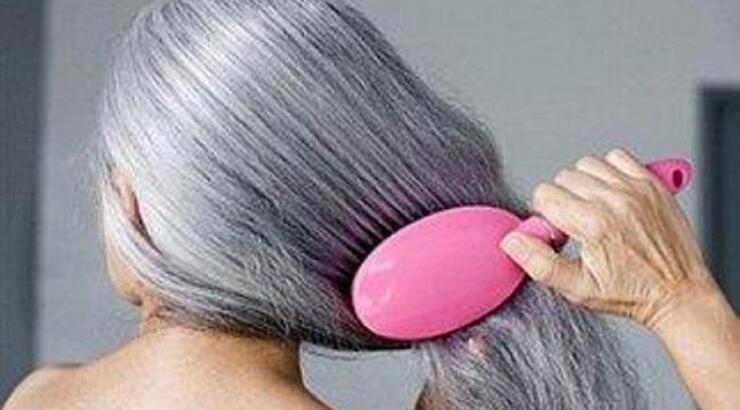 9 μυστικά για να καλύψτε τις άσπρες τρίχες στα μαλλιά 