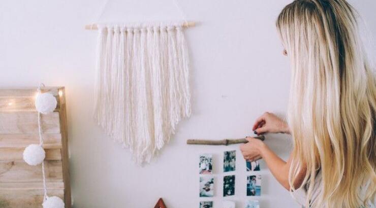 Μάθετε γιατί οι νέοι δεν θέλουν να βγαίνουν έξω το Σαββατόβραδο;