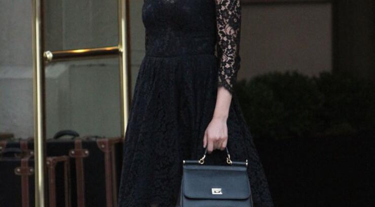 H συνεργασία της Scarlett Johansson με τους Dolce & Gabbana!