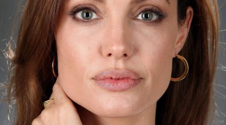 Angelina Jolie: Ζυγίζει μόλις 40 κιλά! Οι σοκαριστικές εικόνες και οι υπόνοιες για καρκίνο