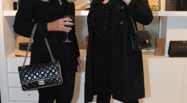 Τερέζα Ηλιάδου - Αγγέλω Δημητρίου: Δείτε τις κοσμικές δίδυμες αδερφές σε παιδική ηλικία