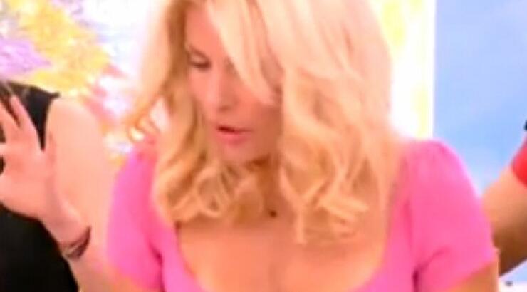  Τι έπαθε η Μενεγάκη την Πρωτοχρονιά