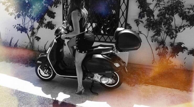 Φήμες θέλουν επώνυμη να είναι έγκυος και πρόσφατα χωρισμένη