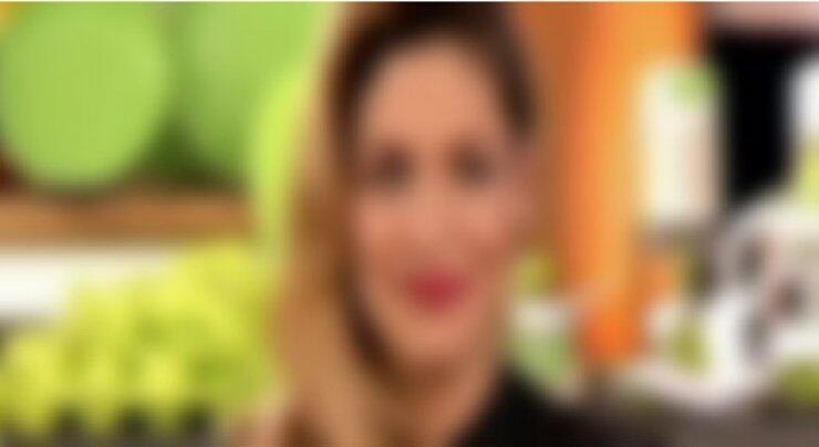 Ελληνίδα τραγουδίστρια καταγγέλλει: «Tράκαρα, και περαστικοί με έκλεψαν αντί να βοηθήσουν!»