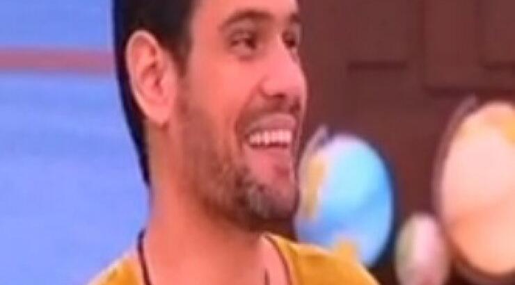  Ο Δημήτρης Ουγγαρέζος αποκάλυψε στο «Πρωινό Mou» πρώτη φορά το πραγματικό του επίθετο!