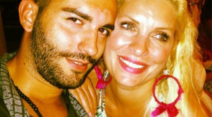  Οι ευχές της Ελένης Μενεγάκη στον αδερφό της!