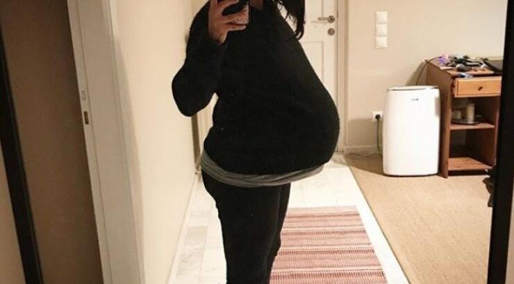 Κατερίνα Τσάβαλου: Μας δείχνει τη νεογέννητη κορούλα της