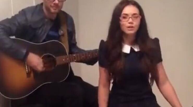  Δείτε την ξαδέρφη της Adele στο βρετανικό "The Voice"