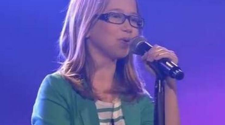 Δείτε την 12χρονη Λάουρα που τρέλανε τους κριτές στο "The Voice" [video]