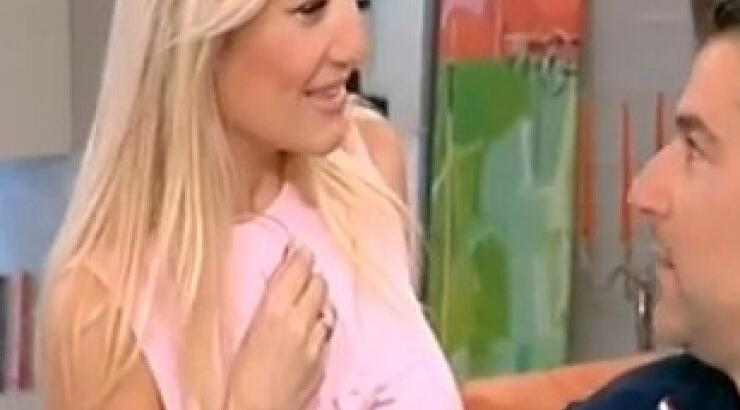  Χωρίς σουτιέν η Φαίη Σκορδά στo Πρωινό!