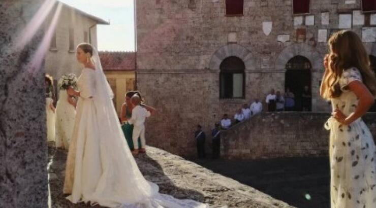 Ο χλιδάτος και παραμυθένιος γάμος του Έλληνα εφοπλιστή στην Τοσκάνη 