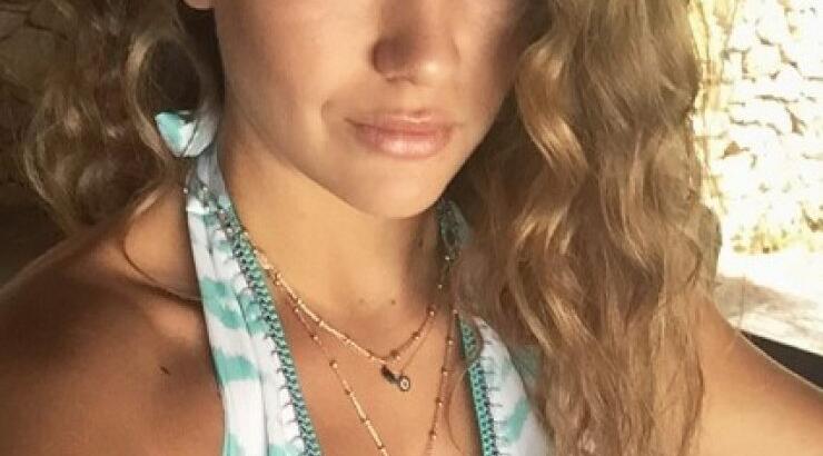 Κλέλια Ανδριολάτου: Δείτε την κούκλα αδερφή της που μοιάζουν σαν δυο σταγόνες νερό