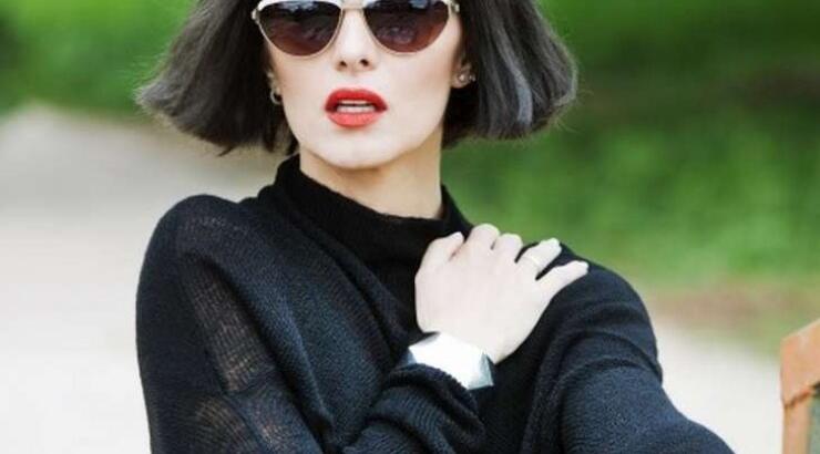 Δείτε την Πέγκυ Ζήνα μελαχρινή και με κοντό καρέ μαλλί