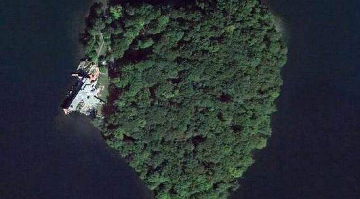 Νησί σε σχήμα καρδιάς το δώρο γενεθλίων της Angelina στον Brad Pitt!